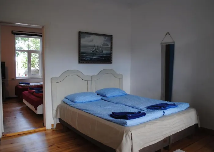 Aadelheide Family * Parnu