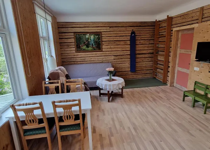 Aadelheide Family Apartment